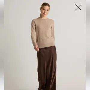 Quince 100% Mongolian cashmere tan oatmeal crew neck long sleeve sweater