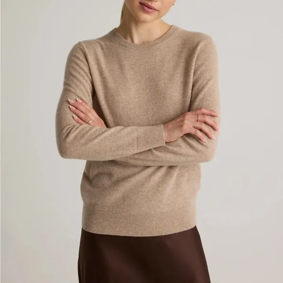 Quince 100% Mongolian cashmere tan oatmeal crew neck long sleeve sweater