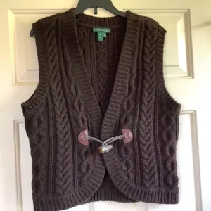 Ralph Lauren Sweater V Neck Vest Cable Knit Toggle Closure Brown Lambswool SZ M