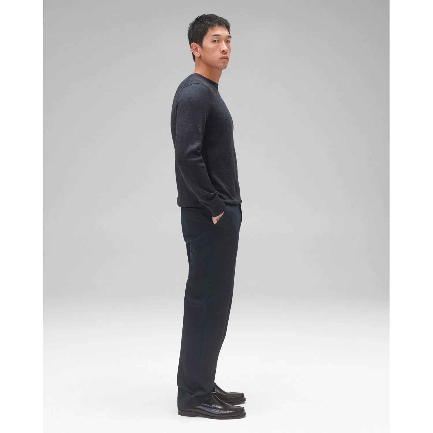 Reigning Champ Men Woven Cotton Chino Ivy Pant Navy