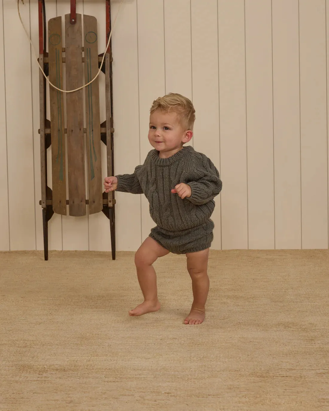 RYLEE   CRU Cable-Knit Sweater || Forest