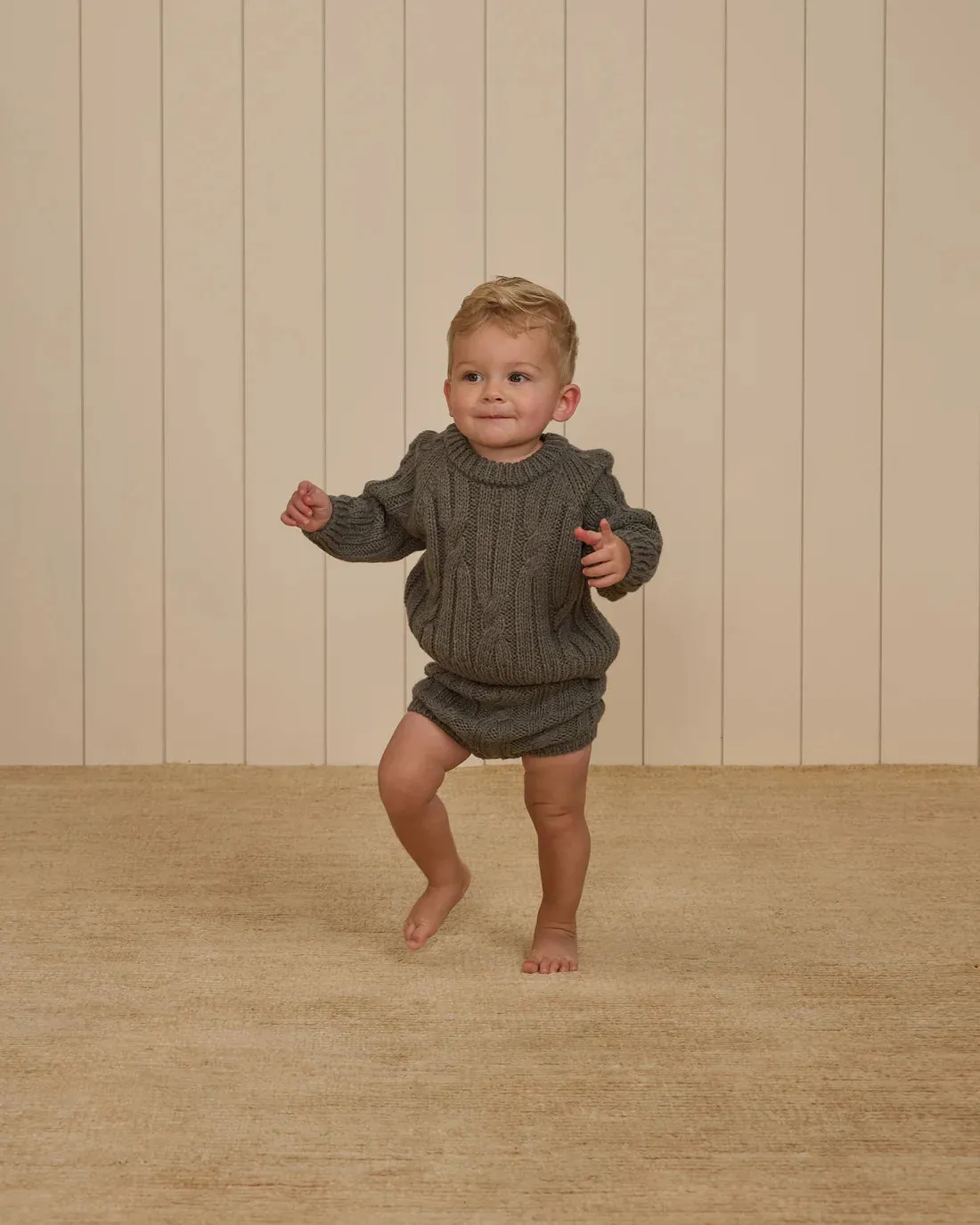 RYLEE   CRU Cable-Knit Sweater || Forest