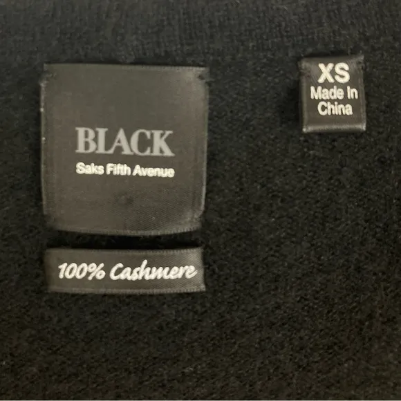 Saks Fifth Avenue Black Cashmere V Neck Sweater Sz XS