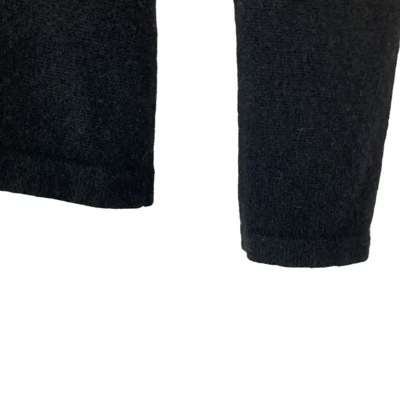 Saks Fifth Avenue Black Cashmere V Neck Sweater Sz XS
