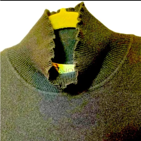 St. John by Marie Grey Black Sweater Ruffle Turtleneck 100% Cashmere Sz Small