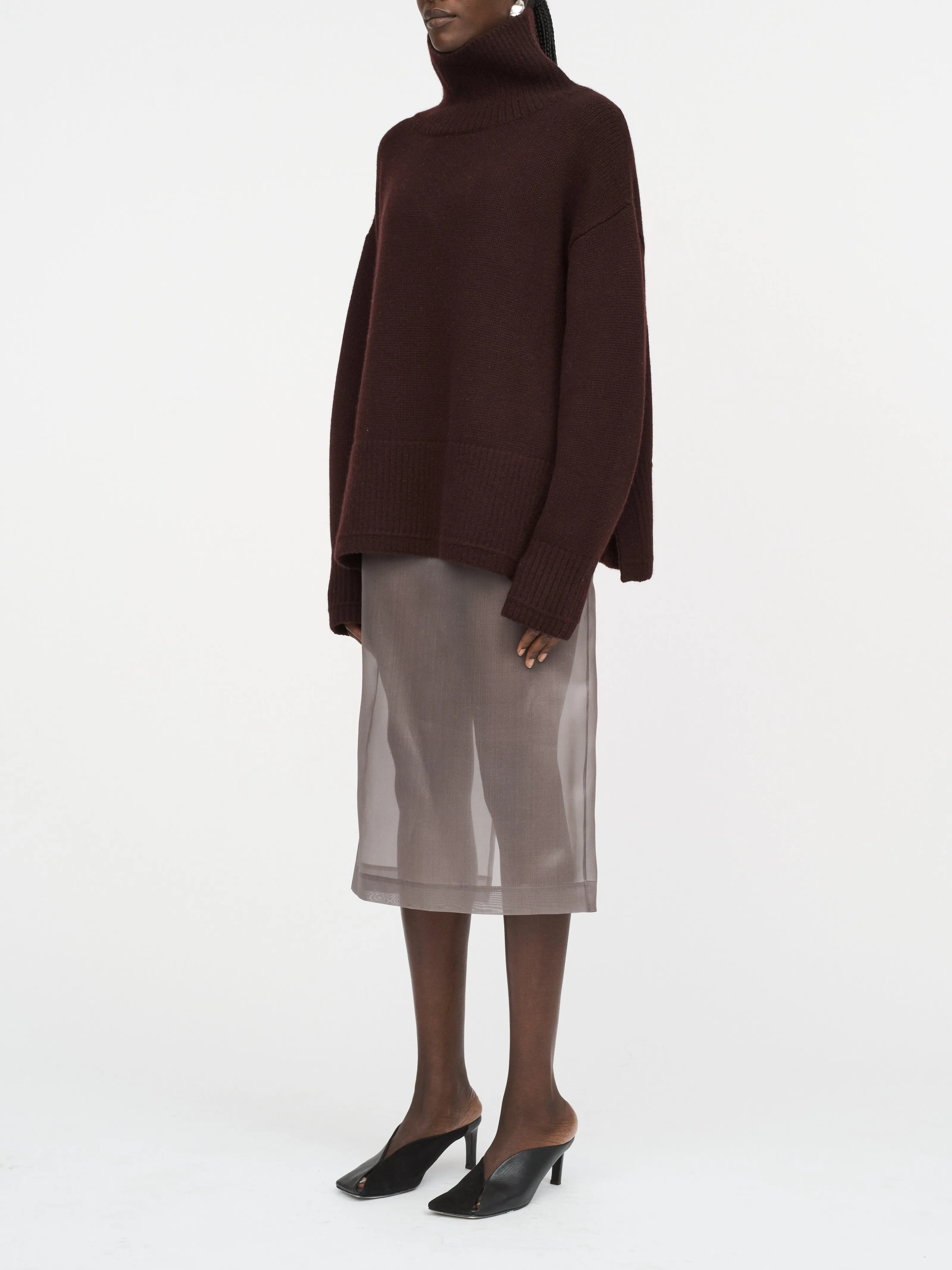 Swing Mock Neck in Black Cherry
