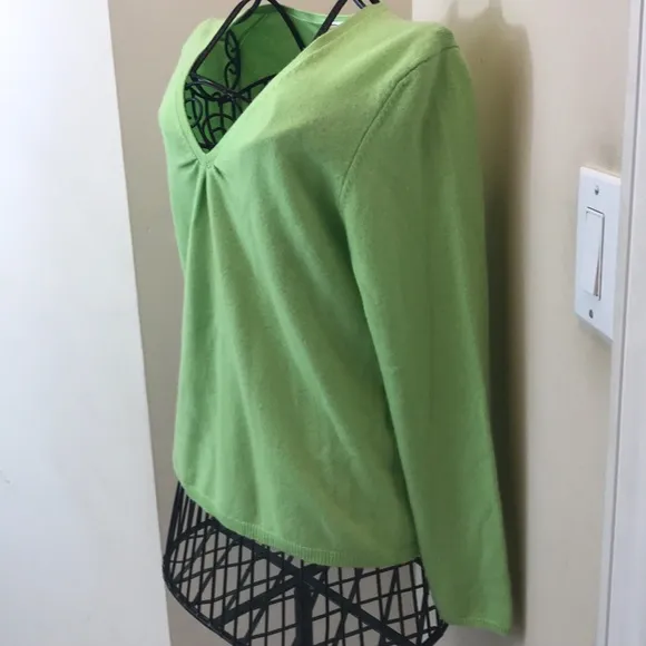 Talbots Lime Green Cashmere V-Neck Sweater Size LP