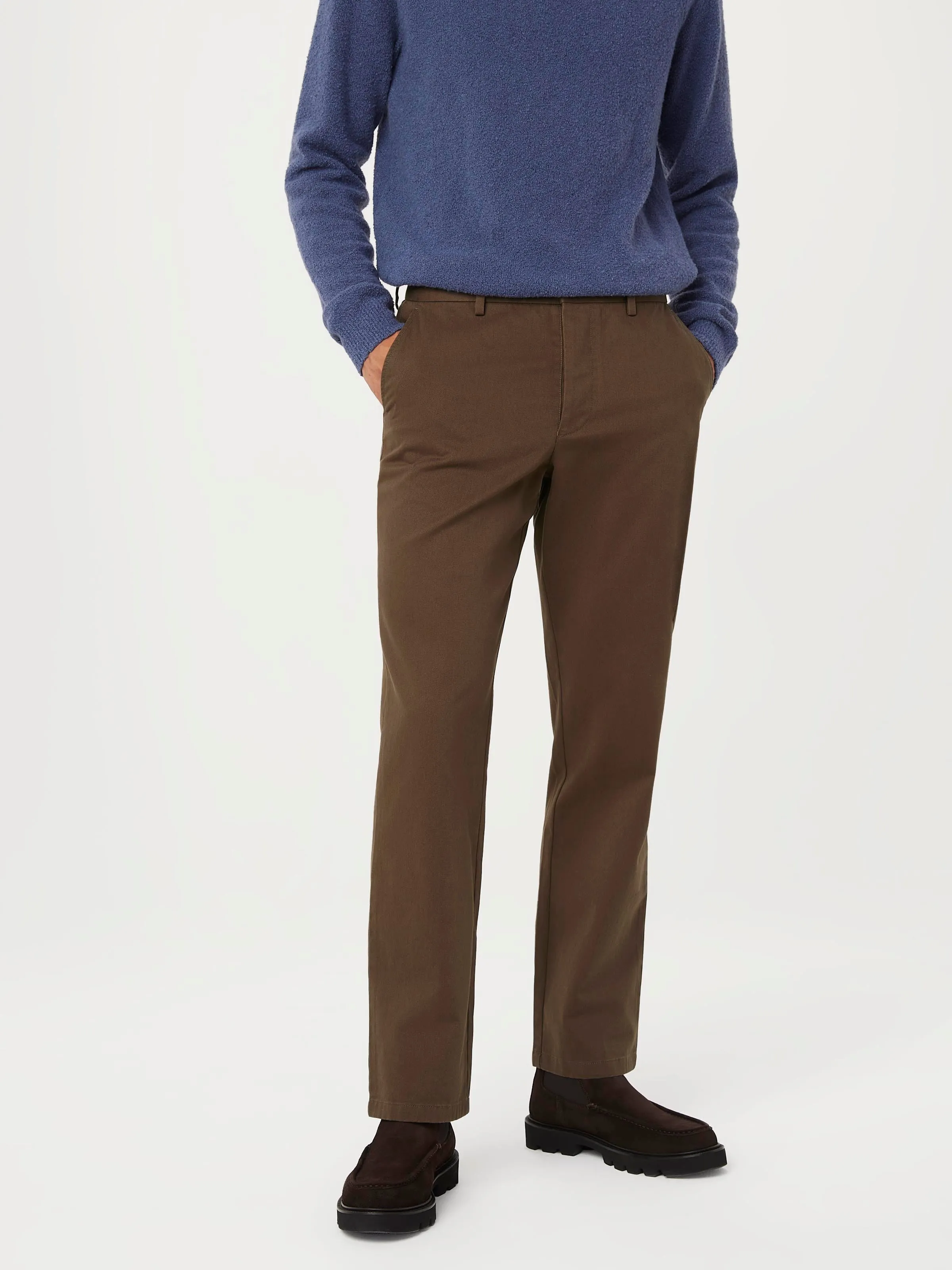 The Joey Straight Chino Pant in Chocolate brown