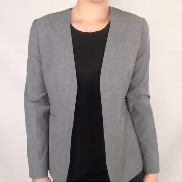 Theory Lindrayia Blazer in Good Wool Open Front