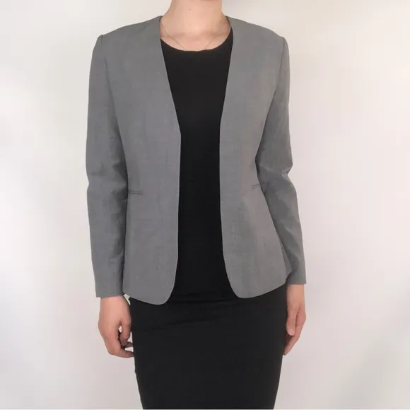 Theory Lindrayia Blazer in Good Wool Open Front
