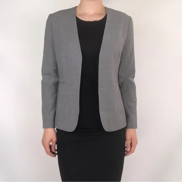 Theory Lindrayia Blazer in Good Wool Open Front