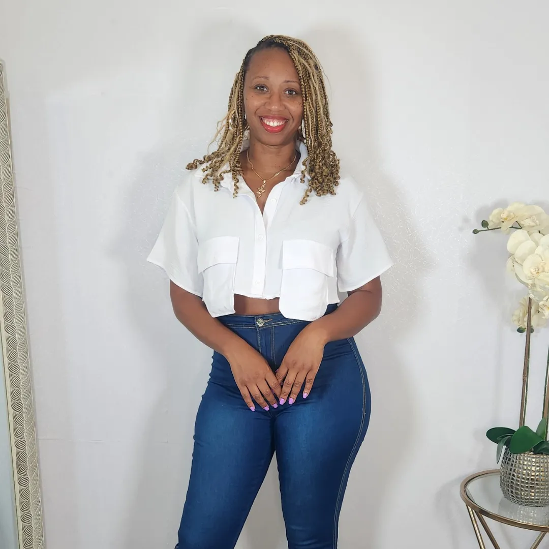 Top Priority | Cropped Button Up Collar Shirt