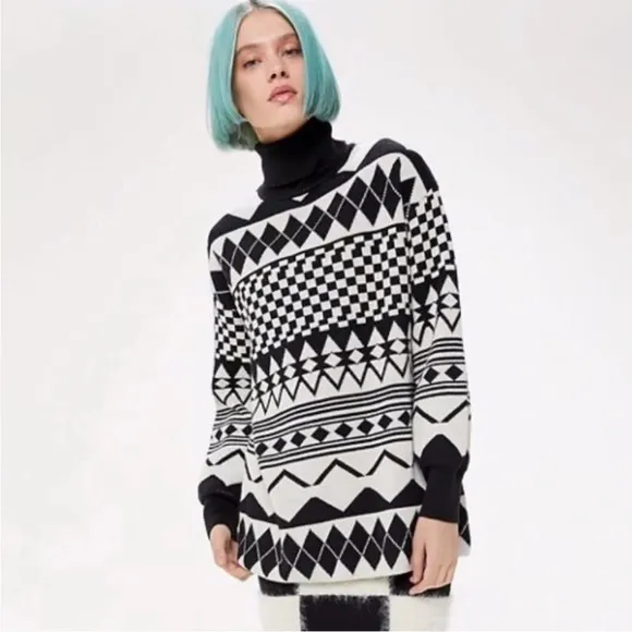 Urban Outfitters Black &amp; Cream Geometric Print Oversized Knit Turtleneck M