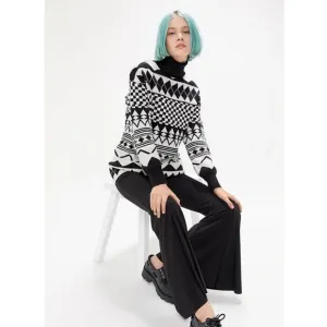 Urban Outfitters Black &amp; Cream Geometric Print Oversized Knit Turtleneck M