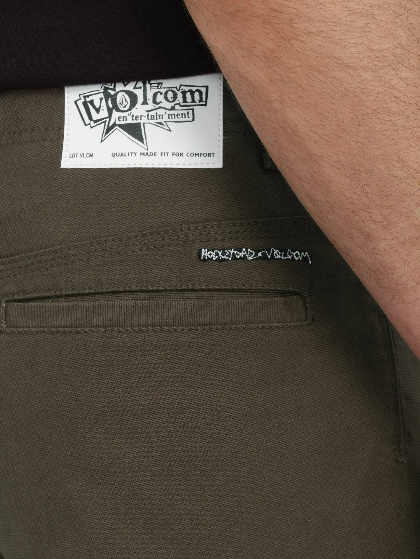 V Ent Hockey Dad Hose - WREN