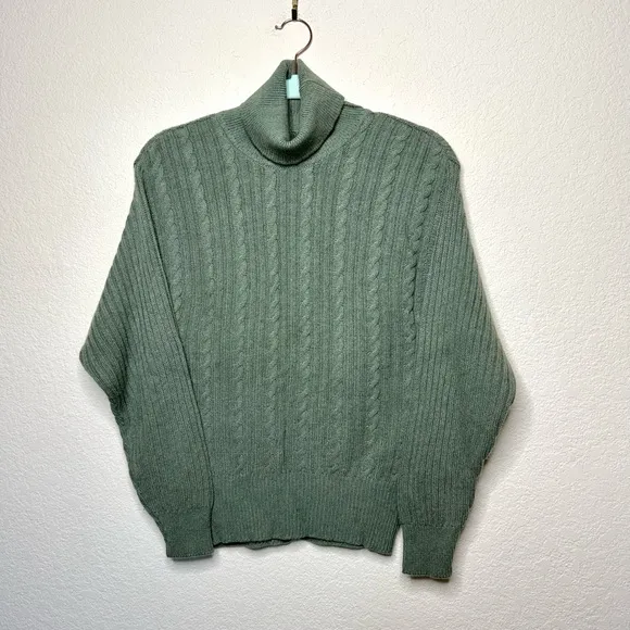 Vintage Cashmere Company Cable Knit Turtleneck Sweater