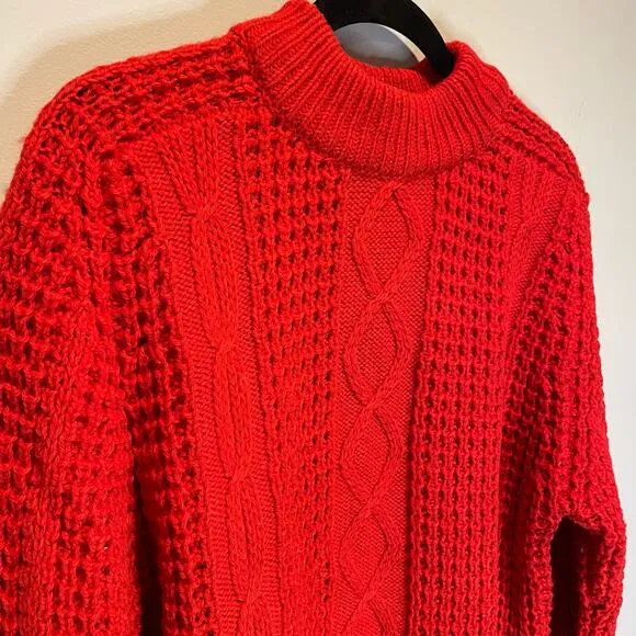 Vintage Gaeltarra Cherry Red Cable Knit Sweater - size Small