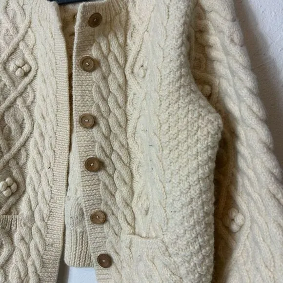Vintage cable knit 100% wool button front cardigan size Large