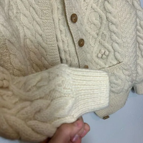 Vintage cable knit 100% wool button front cardigan size Large