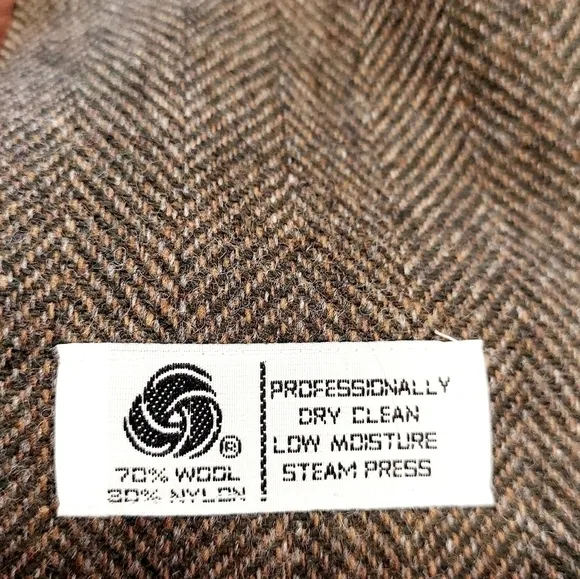 VTG Blazer Jacket Wool Herringbone Velvet Collar 90's Made in USA Dark Academia