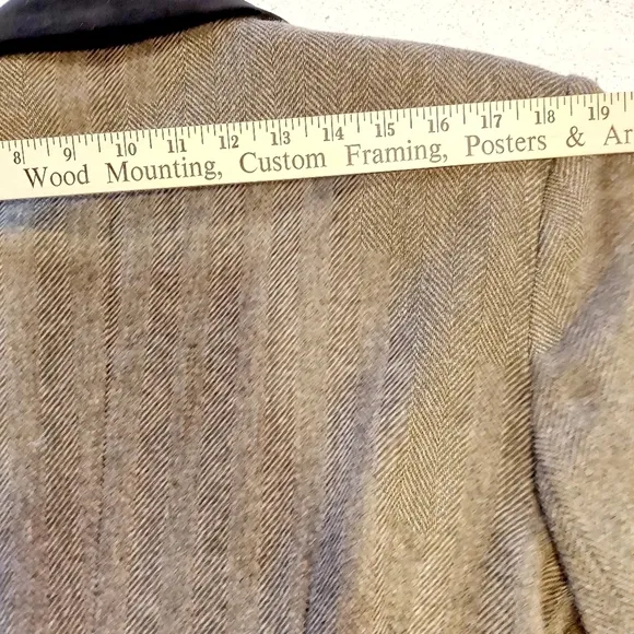 VTG Blazer Jacket Wool Herringbone Velvet Collar 90's Made in USA Dark Academia