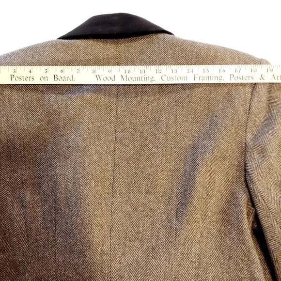VTG Blazer Jacket Wool Herringbone Velvet Collar 90's Made in USA Dark Academia