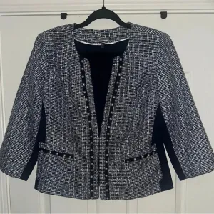 White House Black Market Tweed Faux Pearled Blazer. Size 10.