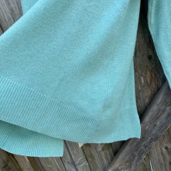 White   Warren 100% Cashmere Mock Neck Teal Blue and Light Grey Cozy Sweater