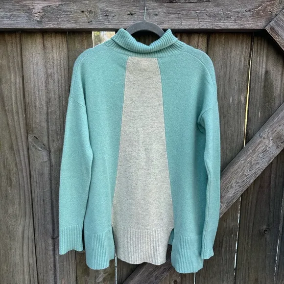 White   Warren 100% Cashmere Mock Neck Teal Blue and Light Grey Cozy Sweater