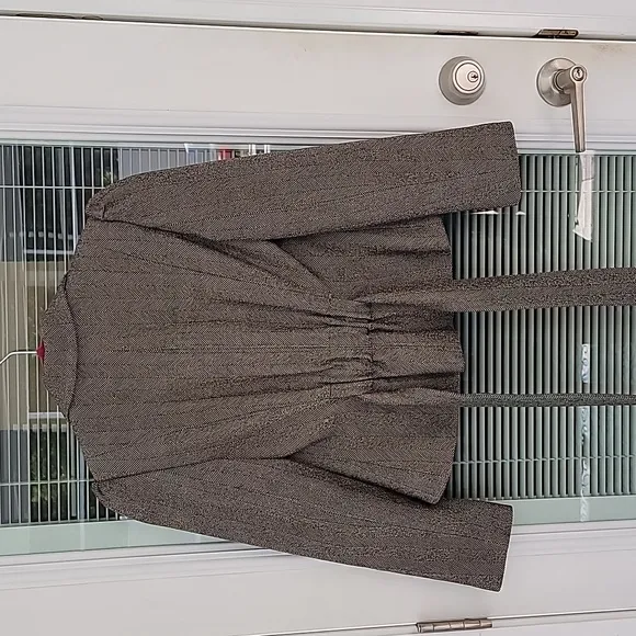 Wool Herringbone Tweed Blazer Sz 0P Beautiful Lining With Belt