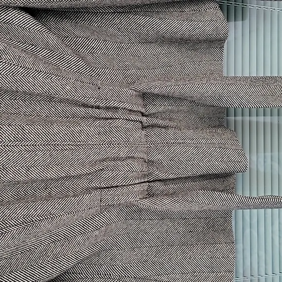Wool Herringbone Tweed Blazer Sz 0P Beautiful Lining With Belt