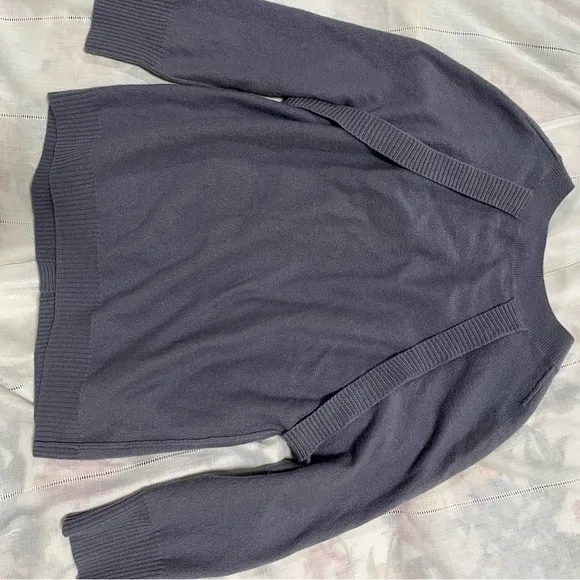 XS-Small tsesay steel blue minimalist cashmere sweater